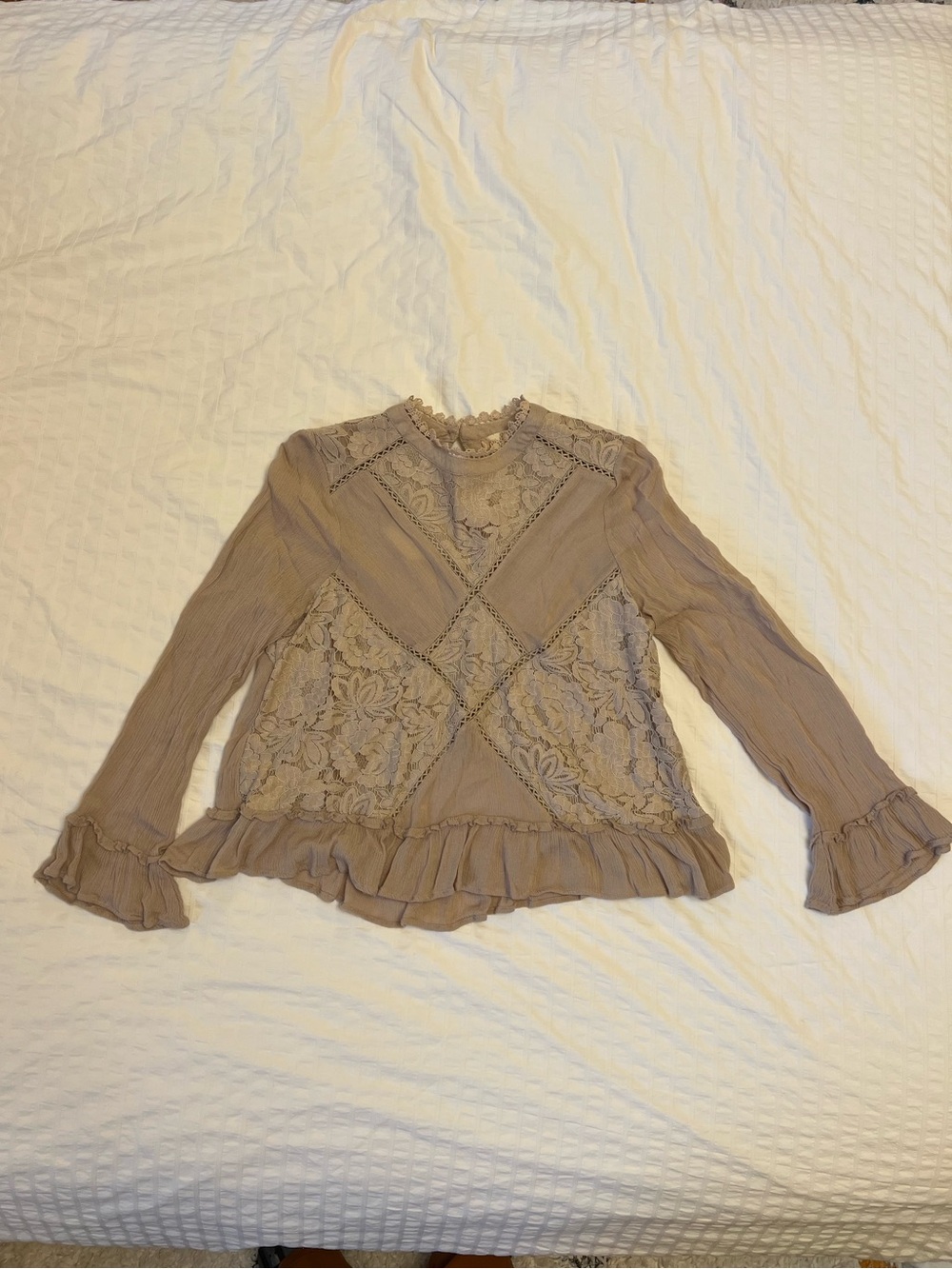 Taupe lace accent bouse